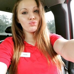 Meet your Posher, Renae